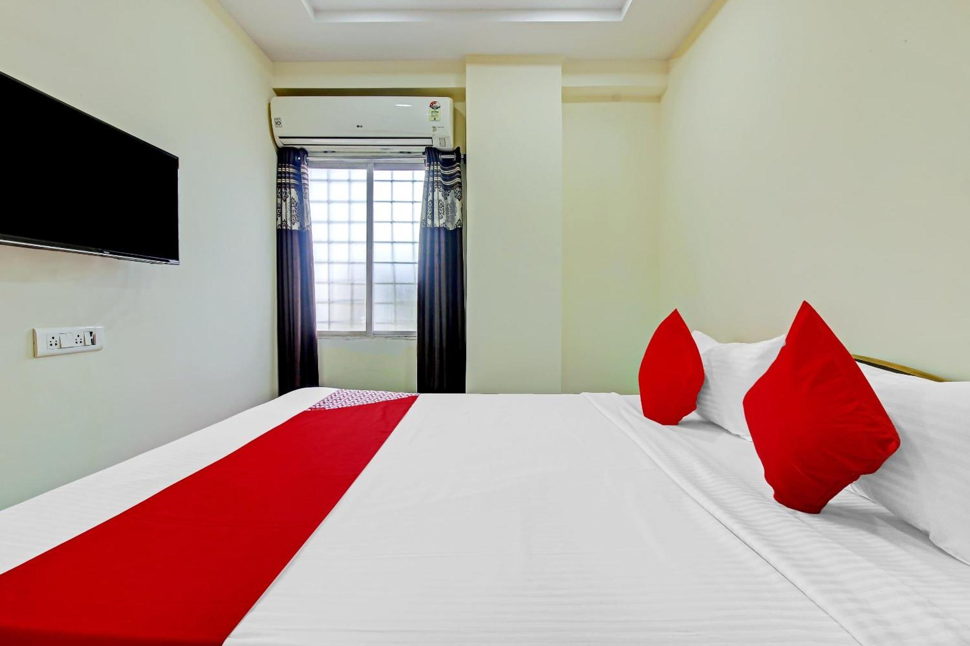 Hotel O Adhin Residency Hyderabad Bagian luar foto