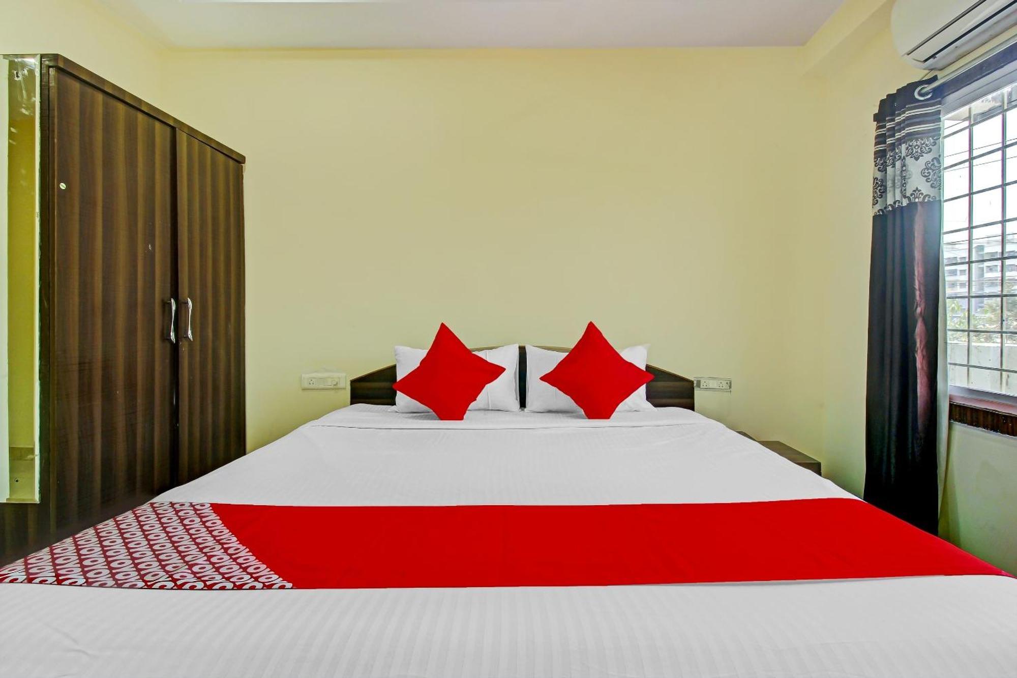 Hotel O Adhin Residency Hyderabad Bagian luar foto
