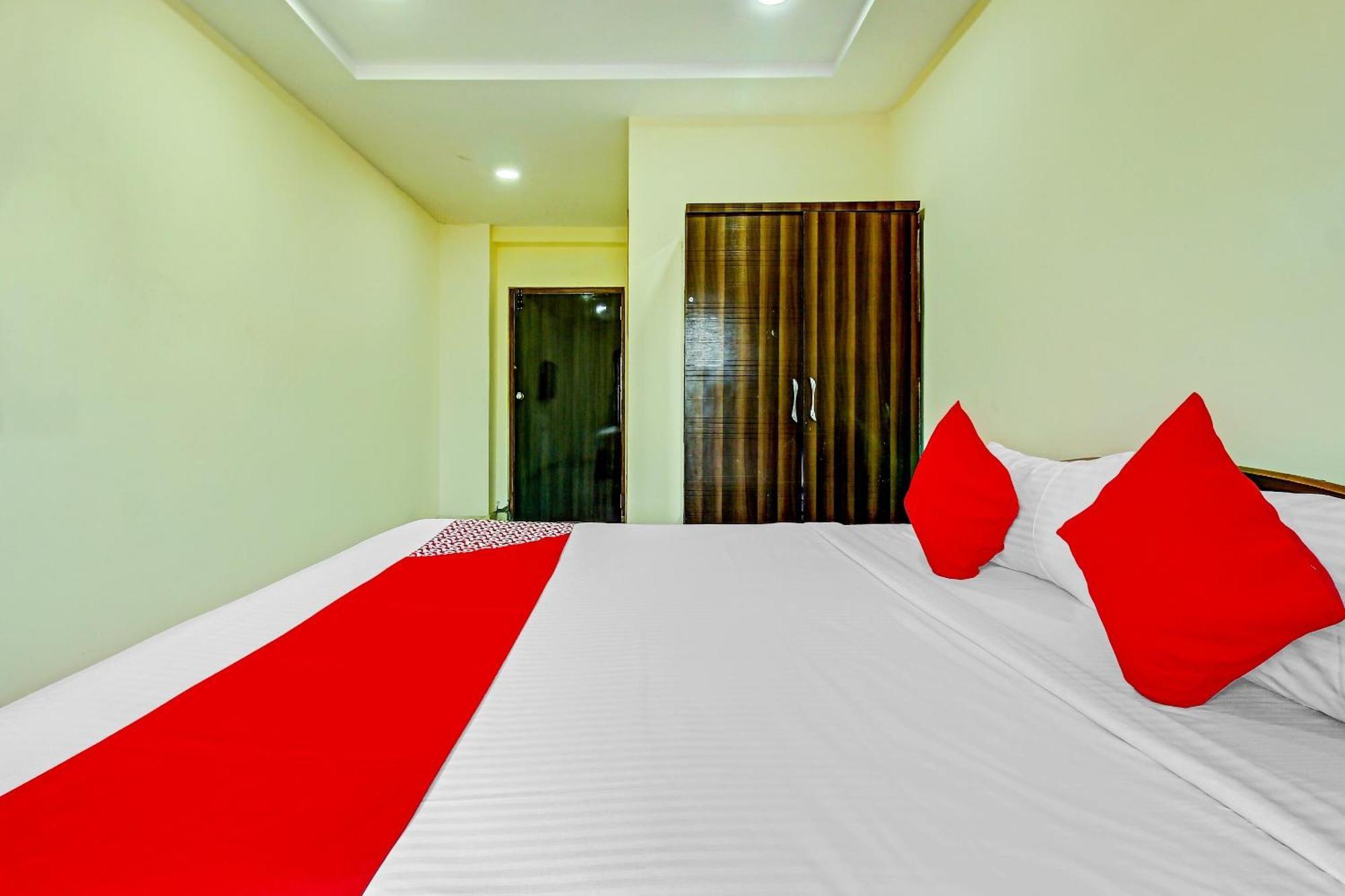 Hotel O Adhin Residency Hyderabad Bagian luar foto