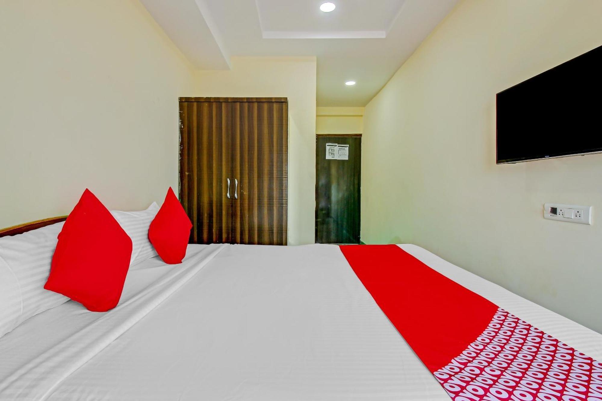 Hotel O Adhin Residency Hyderabad Bagian luar foto